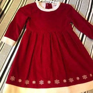 Hanna Andersson holiday Christmas dress with embroidered snowflakes Size 5 girls